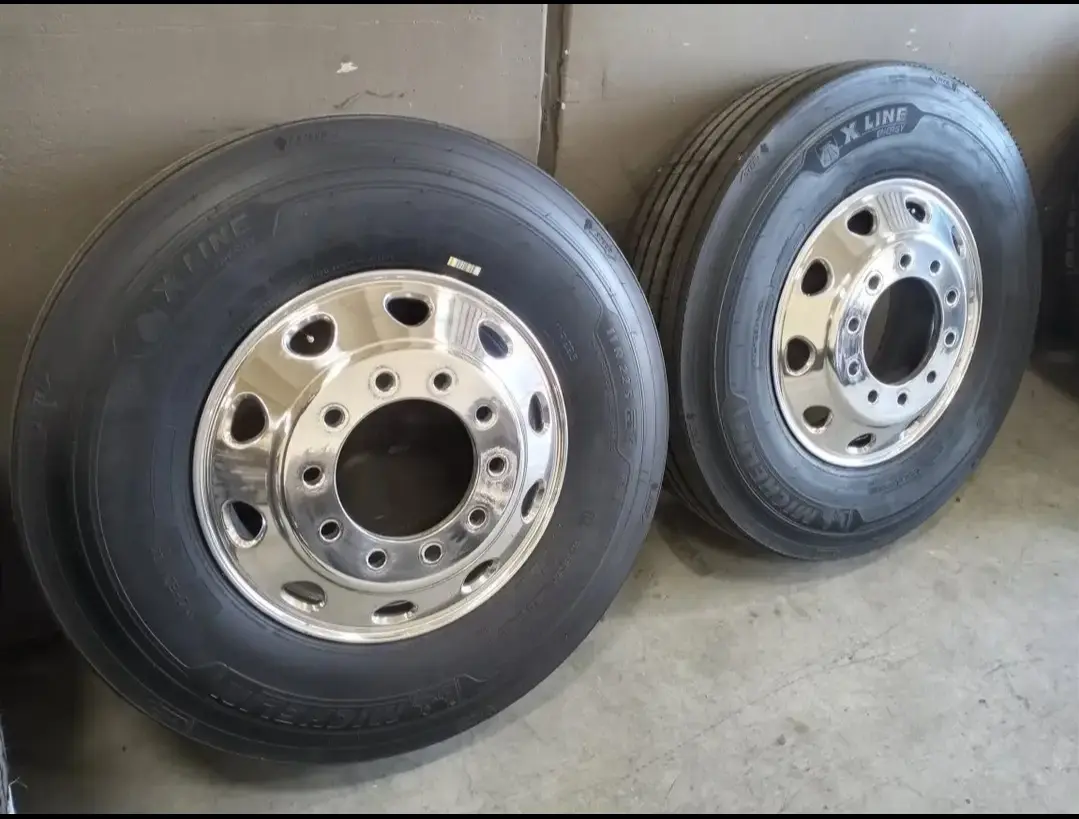 Kenworth style rims and MICHELIN tires